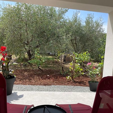 Apartmani Stellar Malinska Bagian luar foto