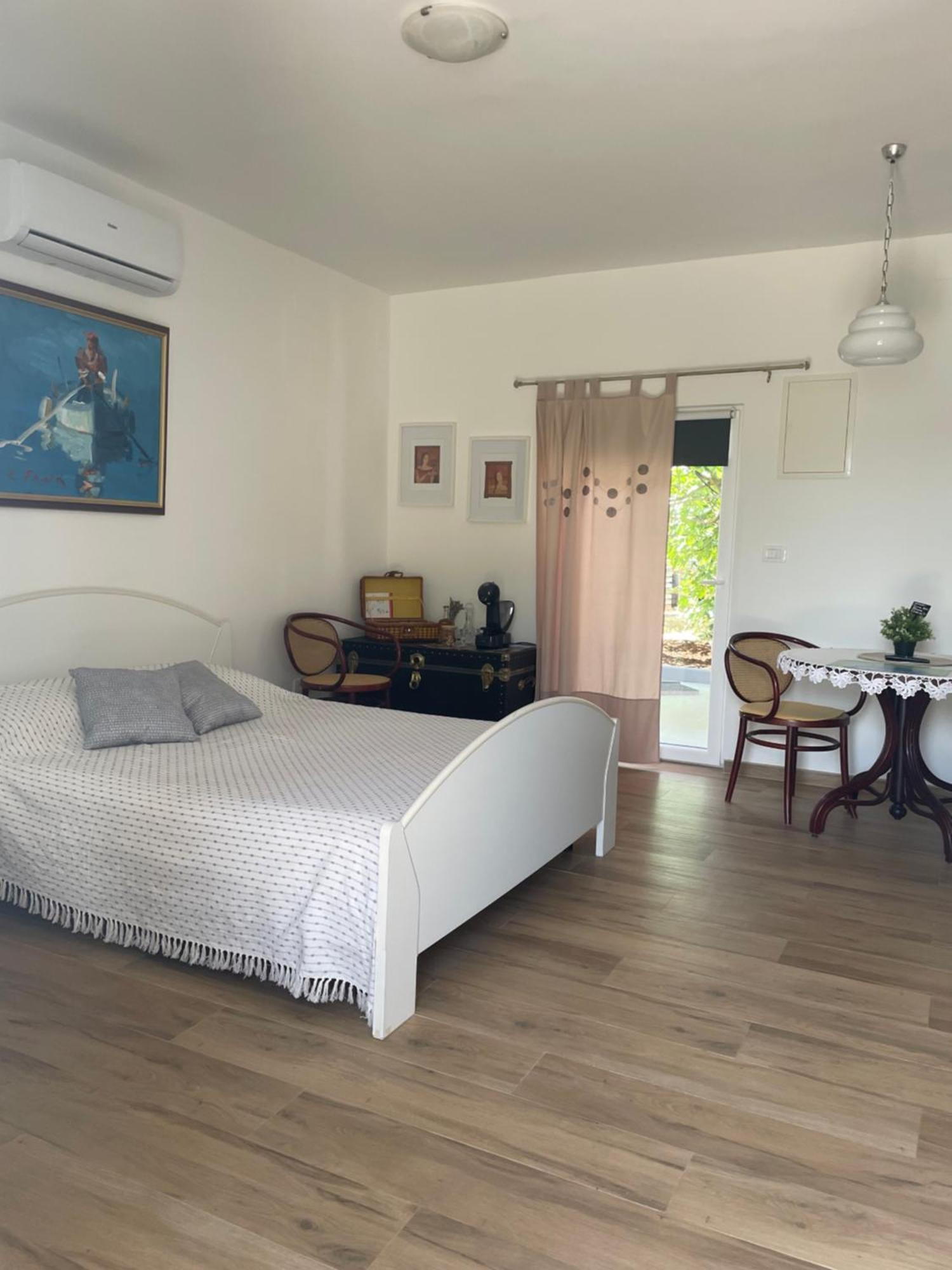 Apartmani Stellar Malinska Bagian luar foto