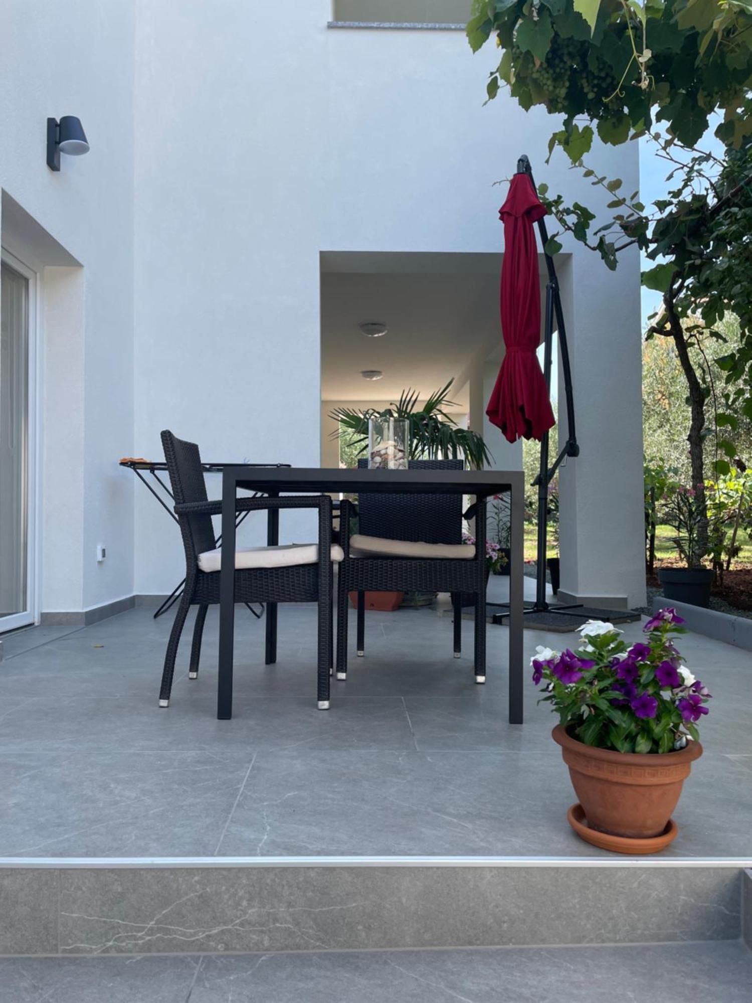 Apartmani Stellar Malinska Bagian luar foto