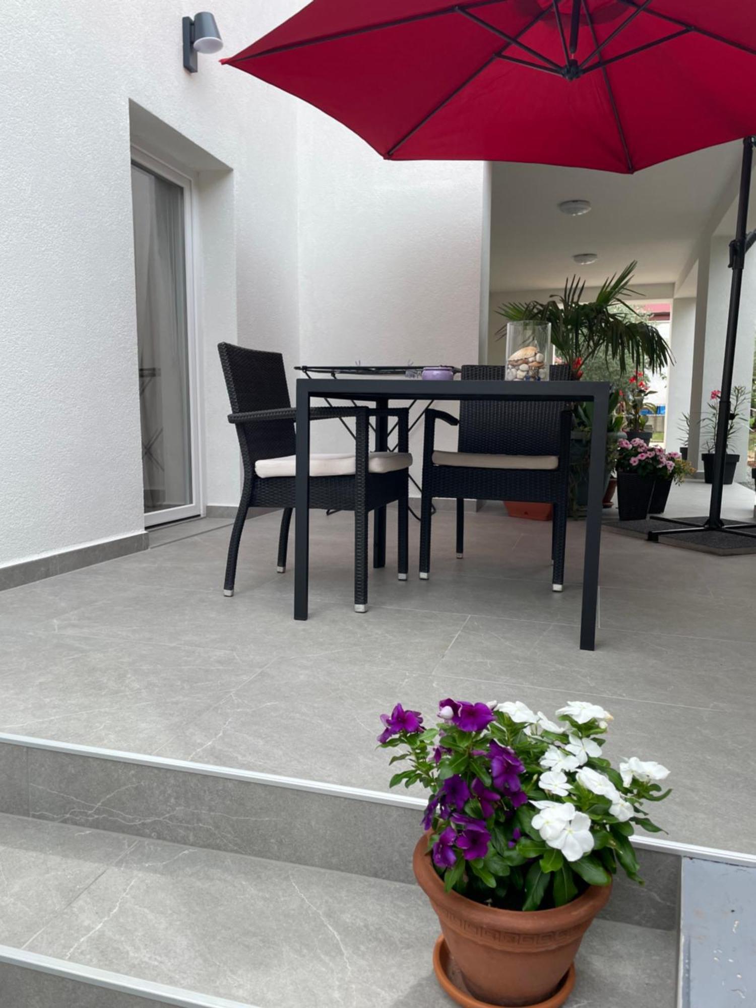 Apartmani Stellar Malinska Bagian luar foto