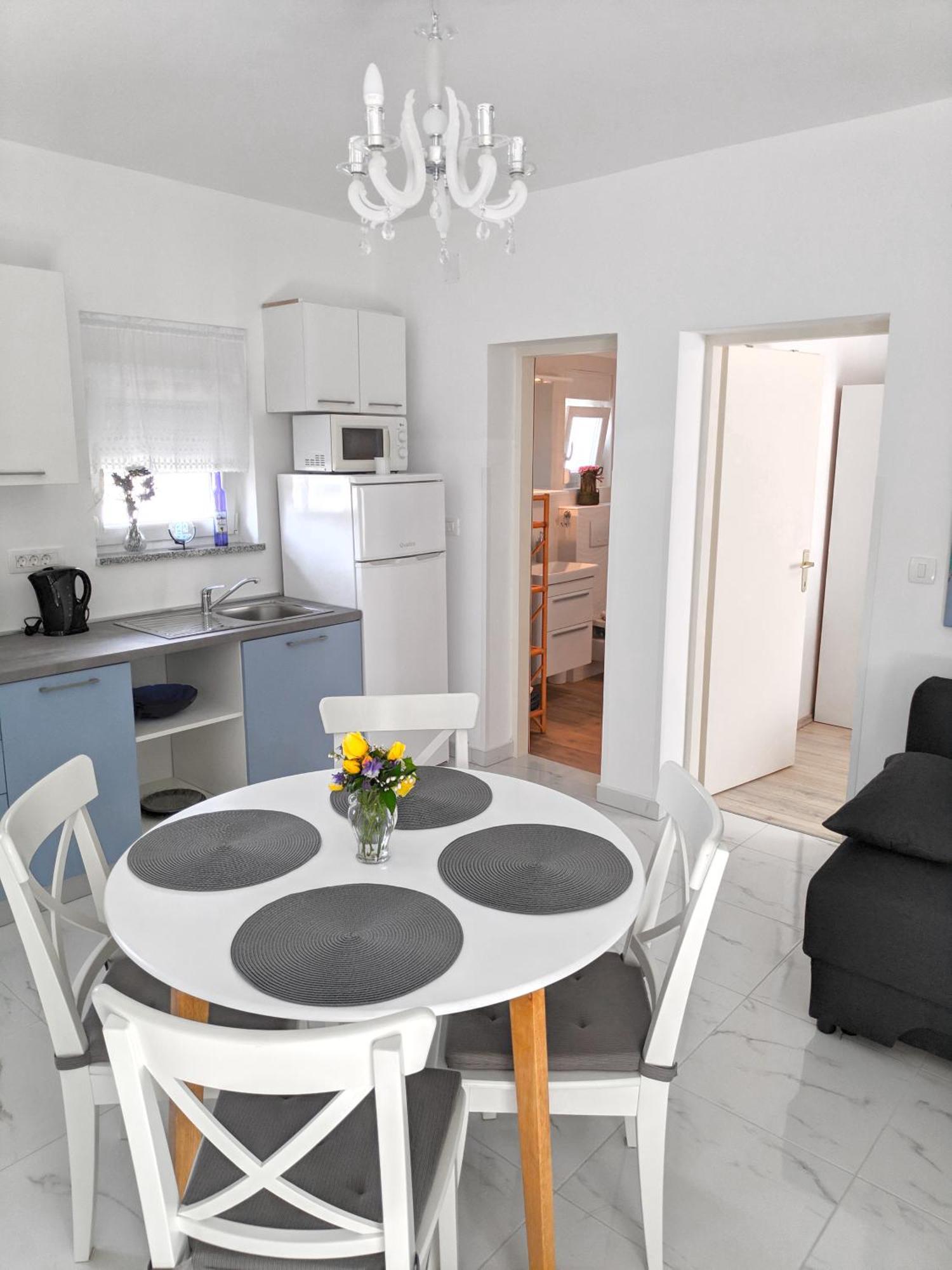 Apartmani Stellar Malinska Bagian luar foto
